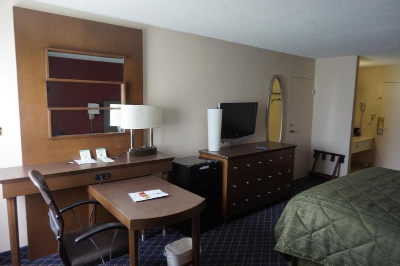 Motel 6 Rochester - Airport Zewnętrze zdjęcie
